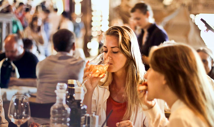 Medidas de autoprotección en restaurantes: obligaciones legales y cómo cumplirlas